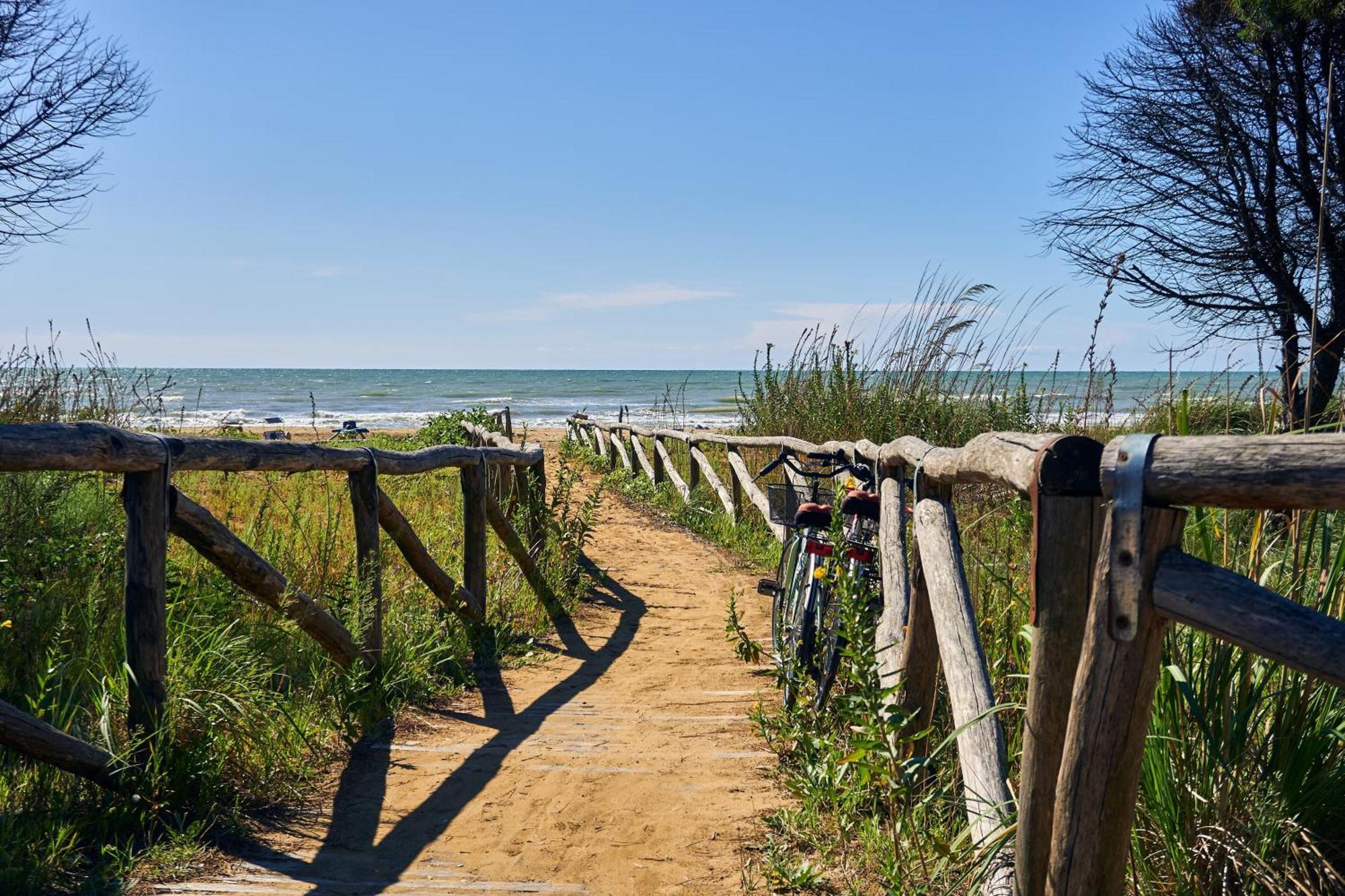 Nice Two-Bedroom Apartment 150M From The Beach Bibione Exterior photo